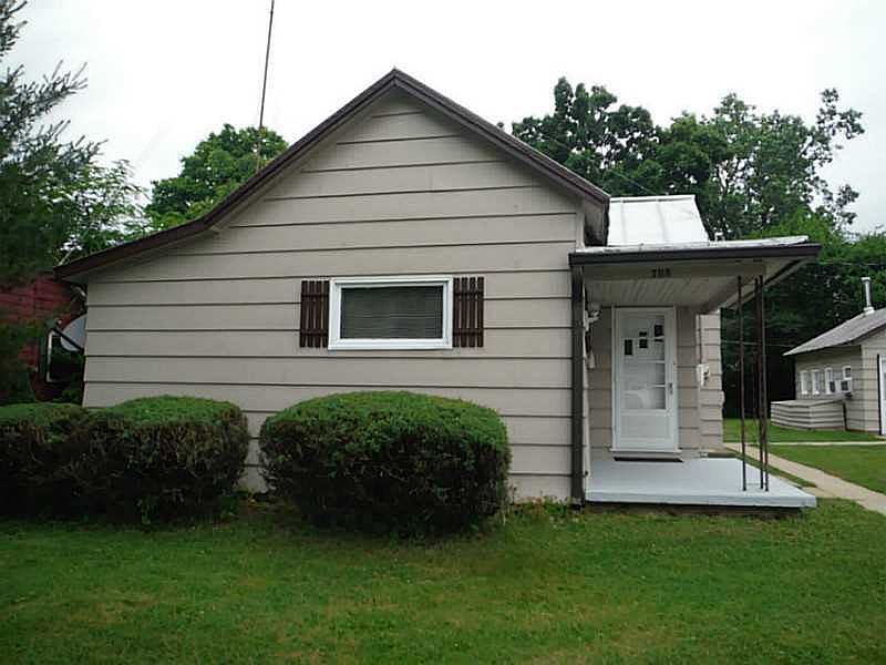 1st image of 305 W Jackson St