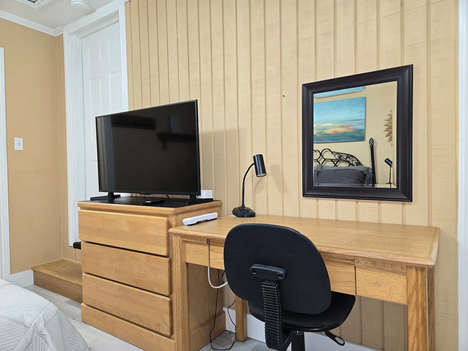 1 bed, 1.0 bath, 645 sqft, $2,481 — Photo 3