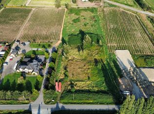 8476 184th St, Surrey, BC V4N6G4