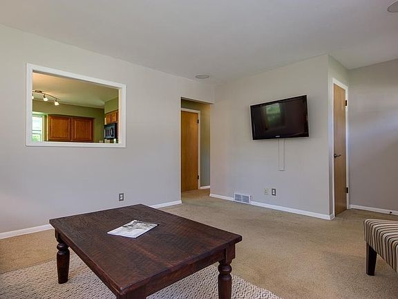 4th image of 1643 Birch Dr