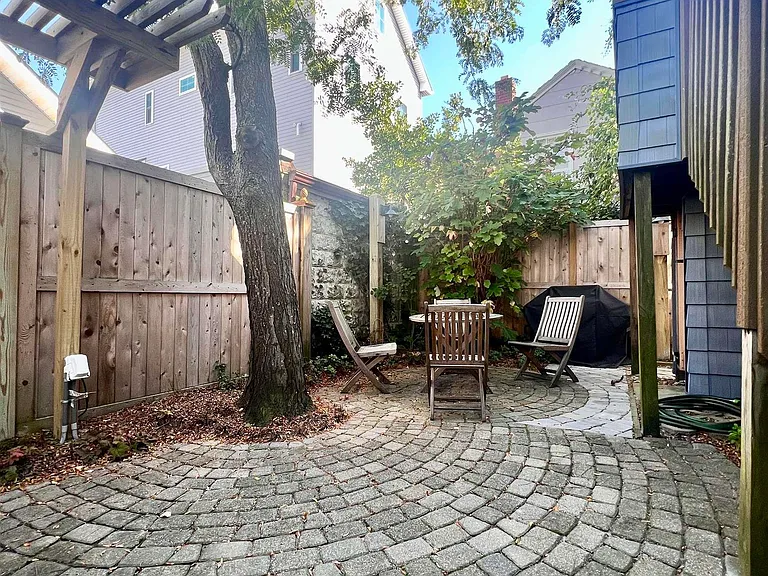 7 N Delavan Ave #2026 — Photo 46