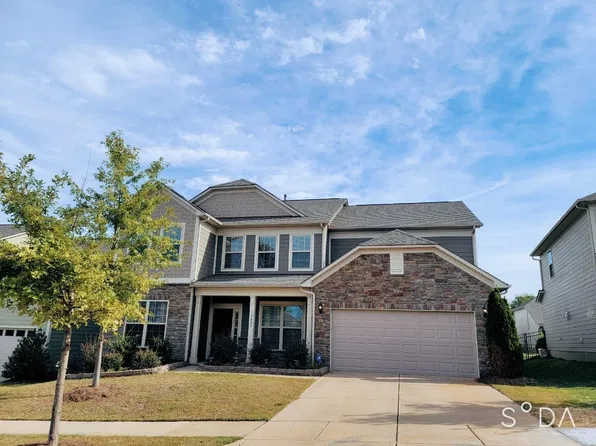 10429 Honeyfur Ct, Charlotte, NC 28278