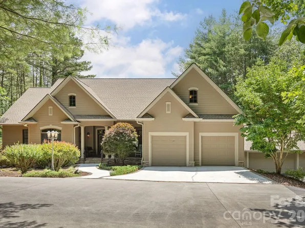 763 Deerlake Rd, Brevard, NC 28712