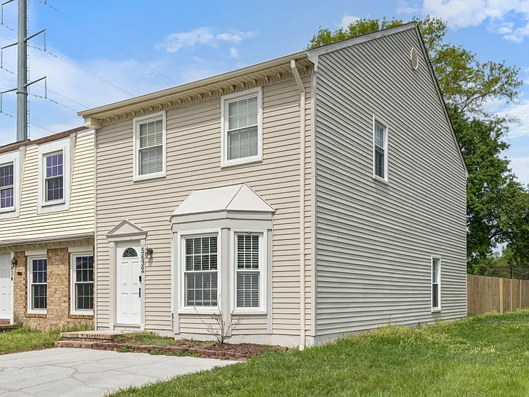 5632 Campus Dr — Photo 13