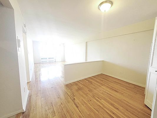 2nd image of 465 E 7th St #75
