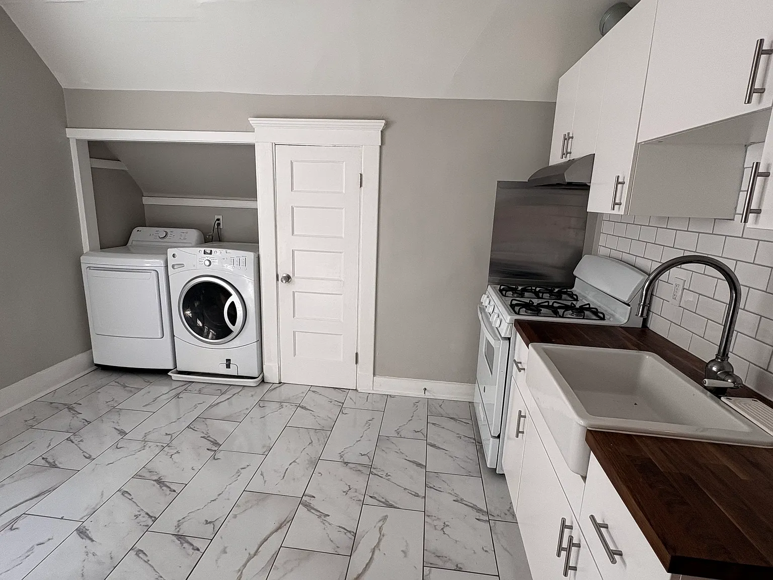 3 bed, 1250 sqft, $2,450 — Photo 3
