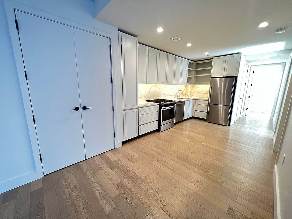 1st image of 635 4th Ave #327