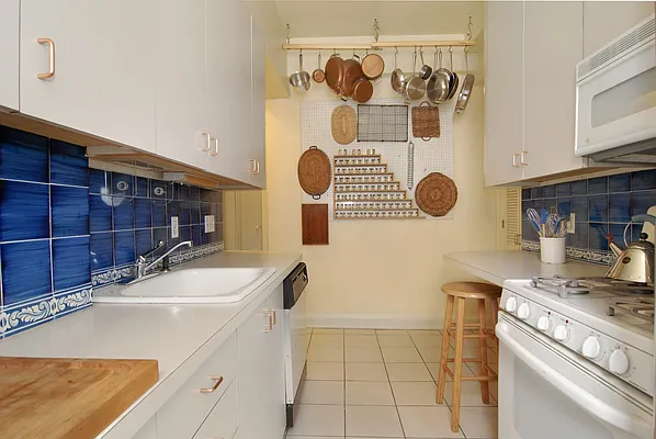 Sold by Corcoran | media 12