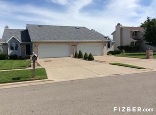 201 Desplaine Rd, De Pere, WI 54115