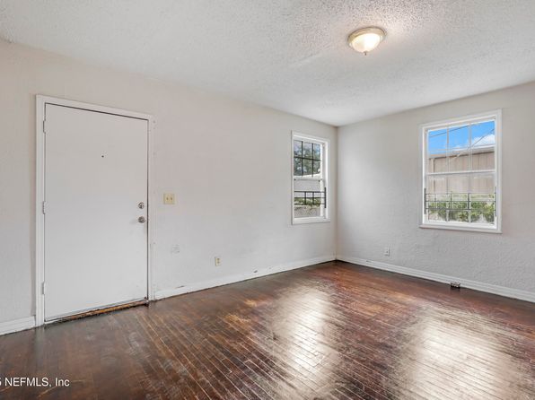 jacksonville-florida-154638722 picture