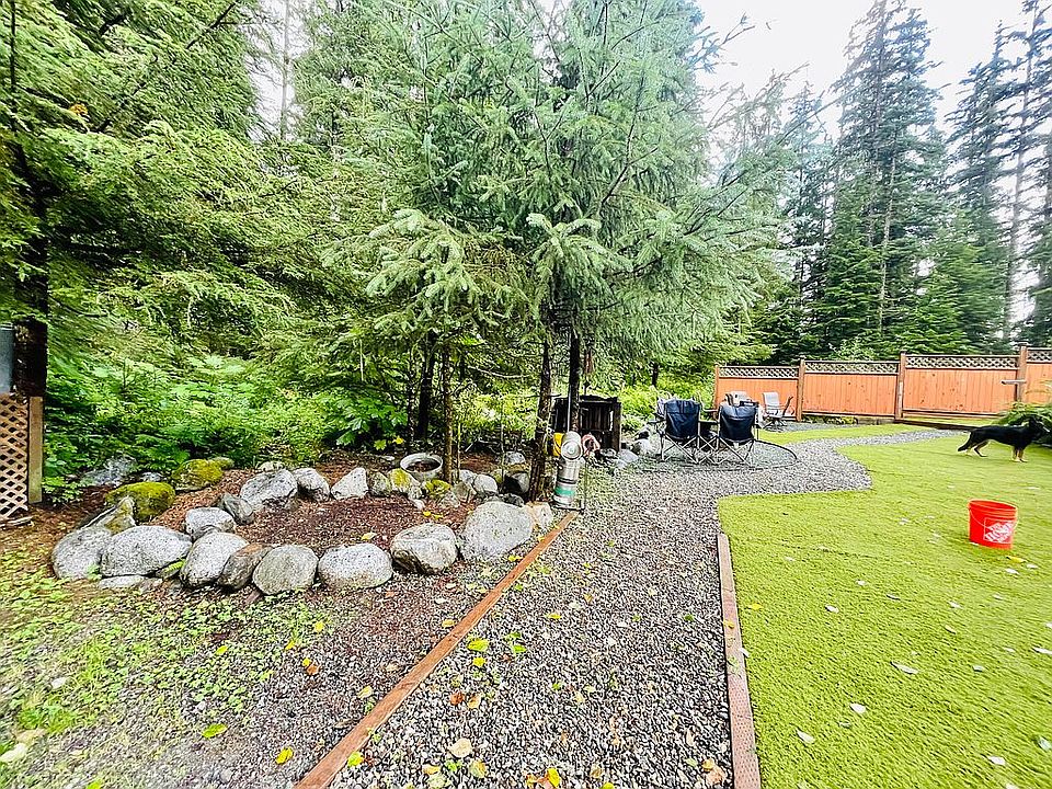 Horseshoe area for games 