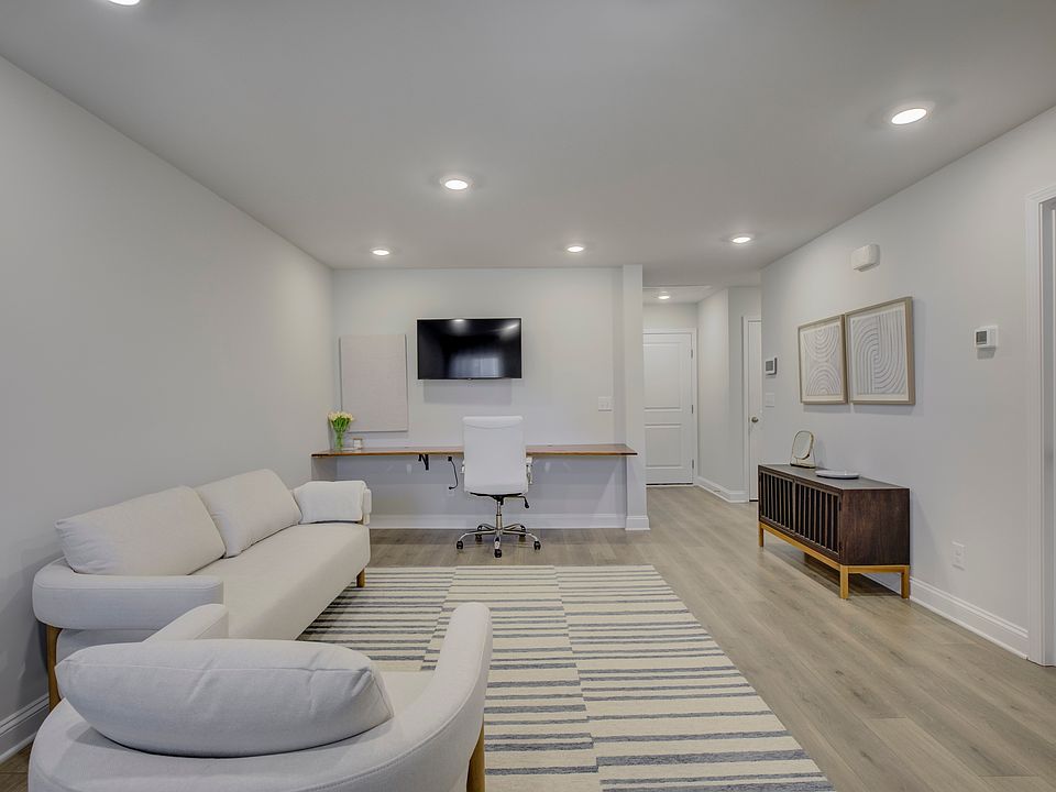 1st image of 2514 Lydia Ave #1