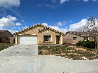 45711 Palm Ln, Lancaster, CA 93535