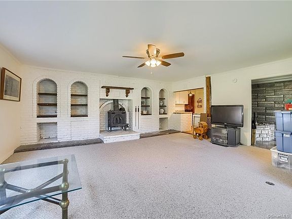 4th image of 66 Jordan Ave