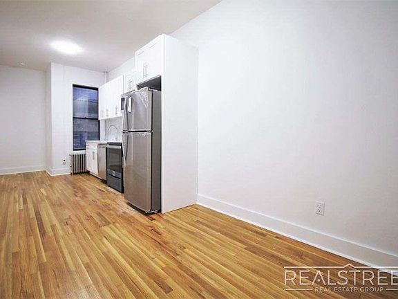2nd image of 497 Chauncey St #1
