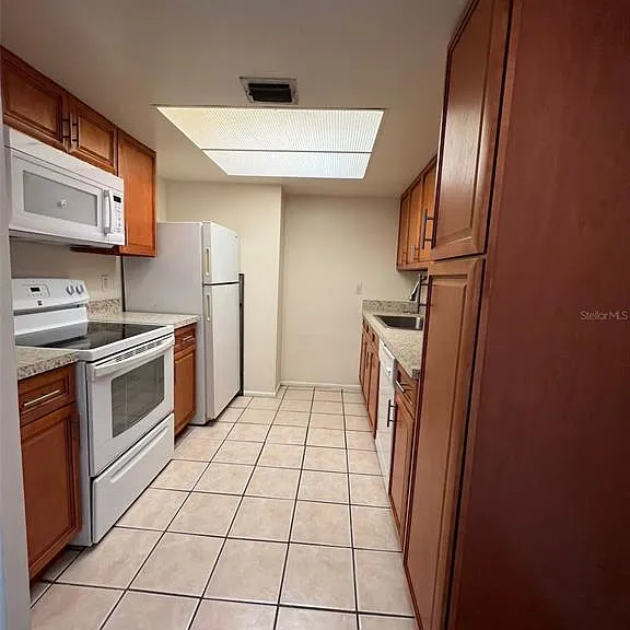 6043 Village Cir #6043 — Photo 5