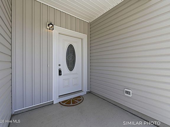 4th image of 207 Holly Sands Loop