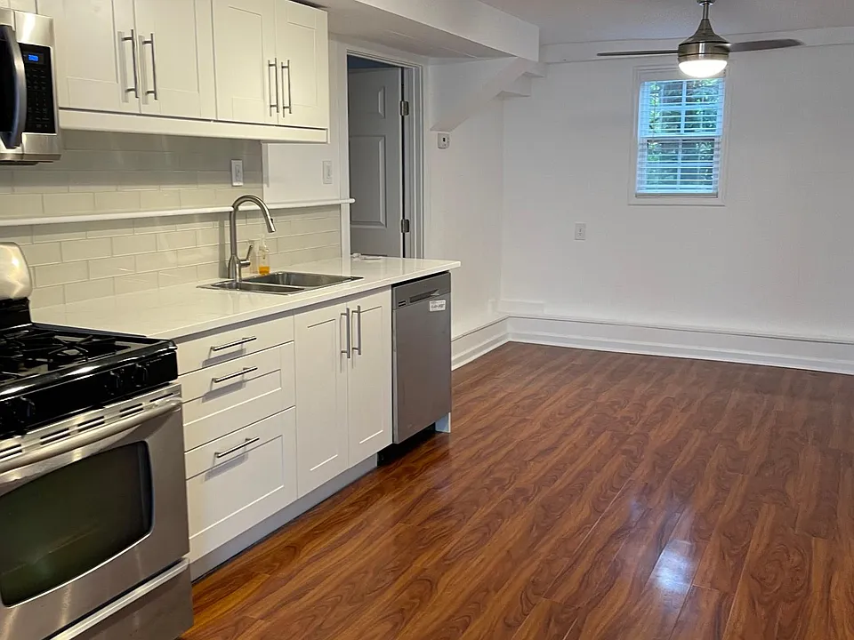 211 Cambridge Ave #1