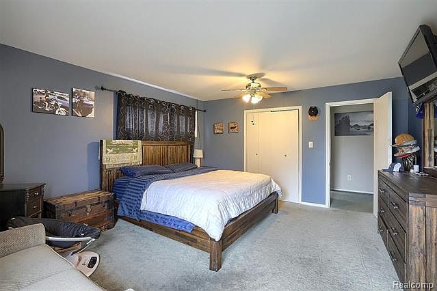 37688 Groesbeck Hwy, photo 11