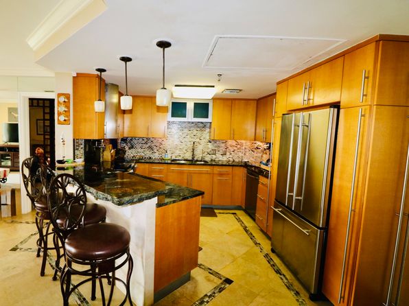 1 Marina Dr APT 408A