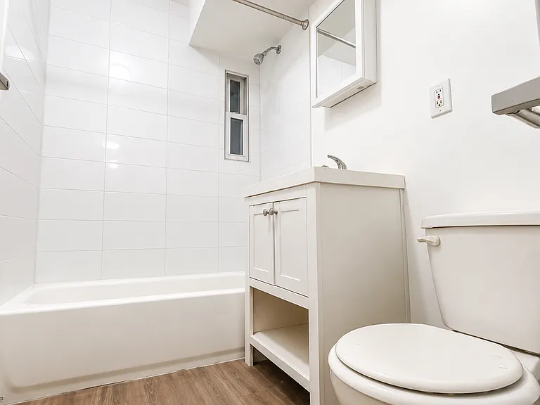 404 Stuyvesant Ave #3 — Photo 2