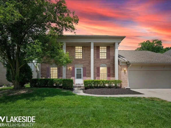 2199 Edgestone Dr, Sterling Heights, MI 48314