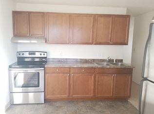513 Elliott St #S401, Kewanee, IL 61443