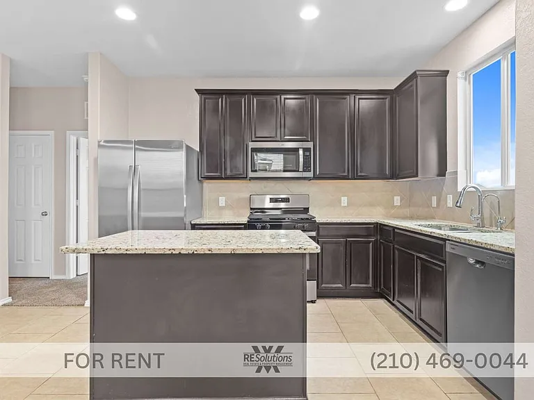 12919 Limestone Way — Photo 3