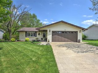 114 S Illinois St, Warrensburg, IL 62573