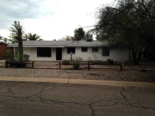 6061 Sylvane Front Image