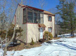 2113 Yorkshire Ct, Bushkill, PA 18324