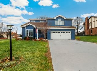 425 W Pleasant Ln, Lombard, IL
