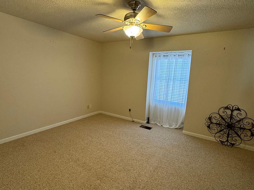 Oakridge Commons 3925 Mountain View Rd Oakwood GA Zillow