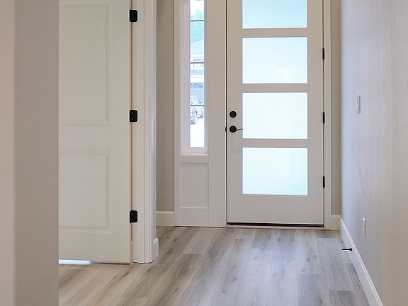 3rd image of 8316 NE 168th Pl