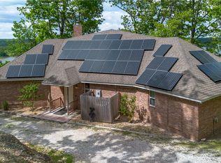 15100 Railroad Cut Rd, Rogers, AR 72756