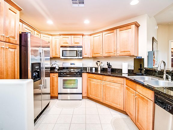 3rd image of 5350 E Deer Valley Dr Unit 3421