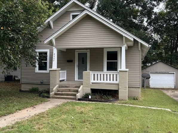 2405 James St, Scott City, MO 63780
