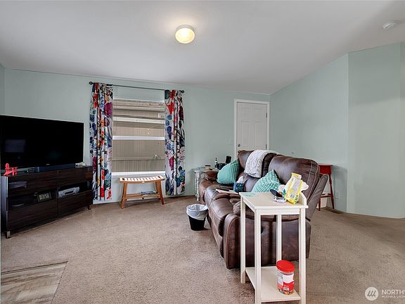5th image of 8511 144th Avenue E