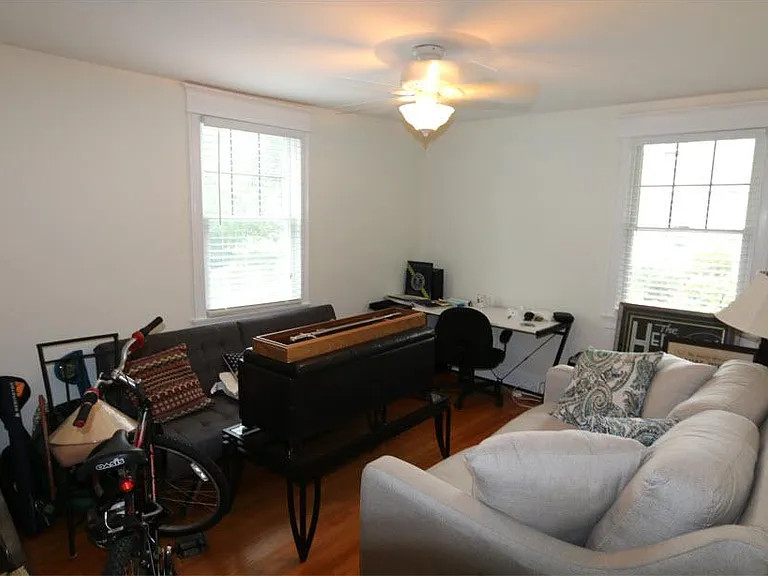 54 Dixon St #1 — Photo 10