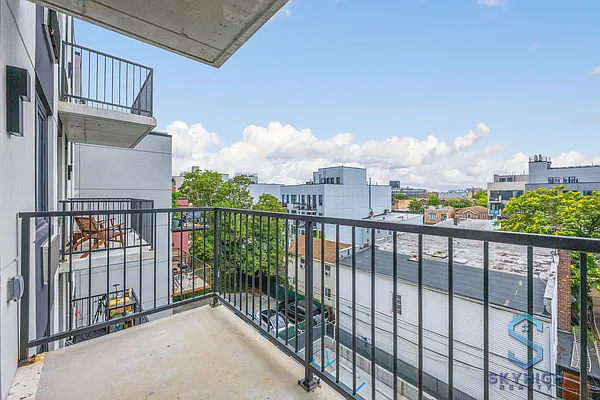 Rented by Skyhigh Realty NYC LLC | media 8