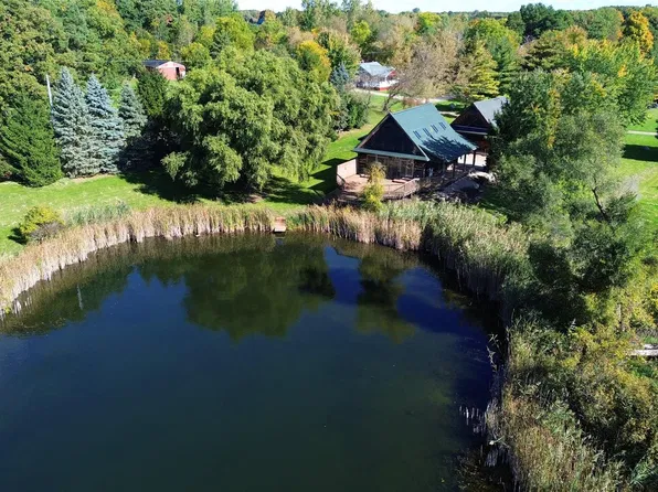 10393 Jewell Rd, Gaines, MI 48436