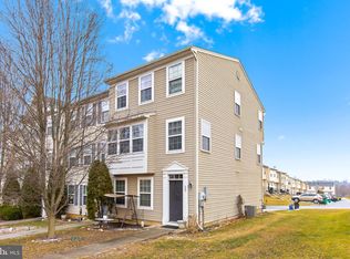 385 Dickens Dr, Lancaster, PA 17603