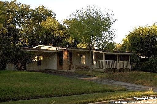 1st image of 2827 Knight Robin Dr