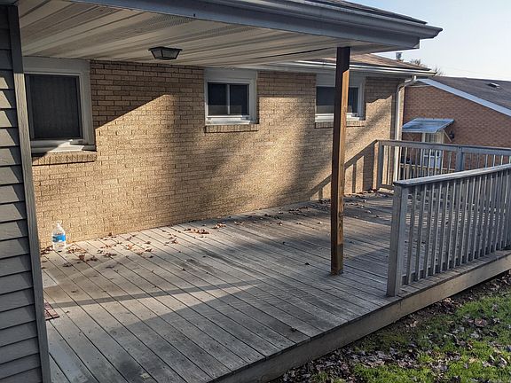 5th image of 121 Glenview Ave