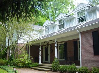 20 High St, Hudson, OH 44236