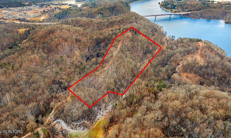 1st image of 4129 Bear Hollow Loop
