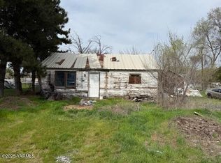 191 N Mitchell Dr, Yakima, WA 98908