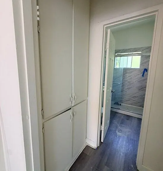 1833 S Saint Andrews Pl #2 — Photo 4