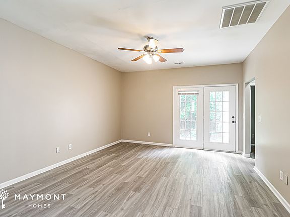 3rd image of 677 Continental Dr