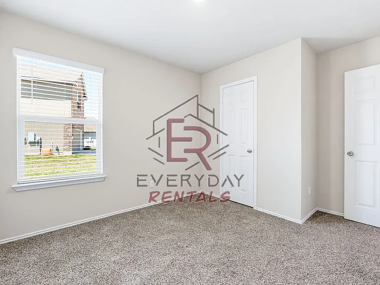 5605 Madelyn Dr — Photo 13